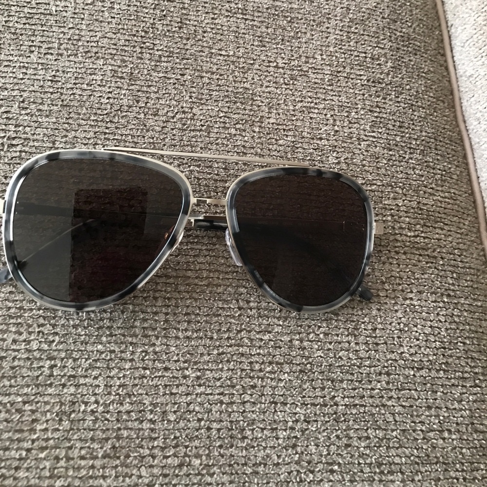 Women’s oversized Marc Jacobs Sunglasses